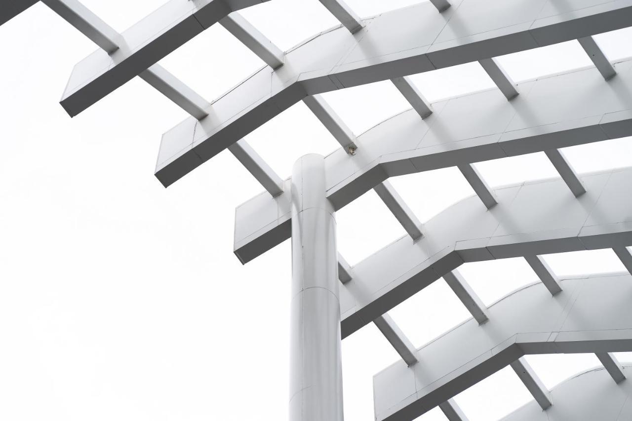Arbour Hotel And Residence Pattaya Exterior foto Detail of the roof