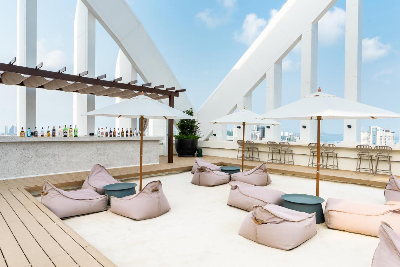 Arbour Hotel And Residence Pattaya Exterior foto Sky Bar